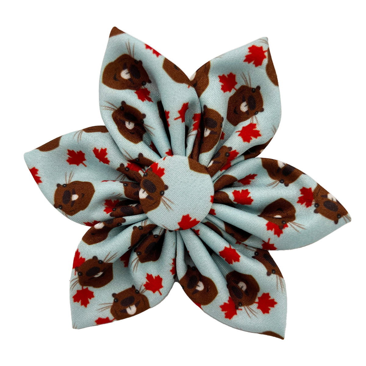 Tossed Beaver With Leaf Pinwheel